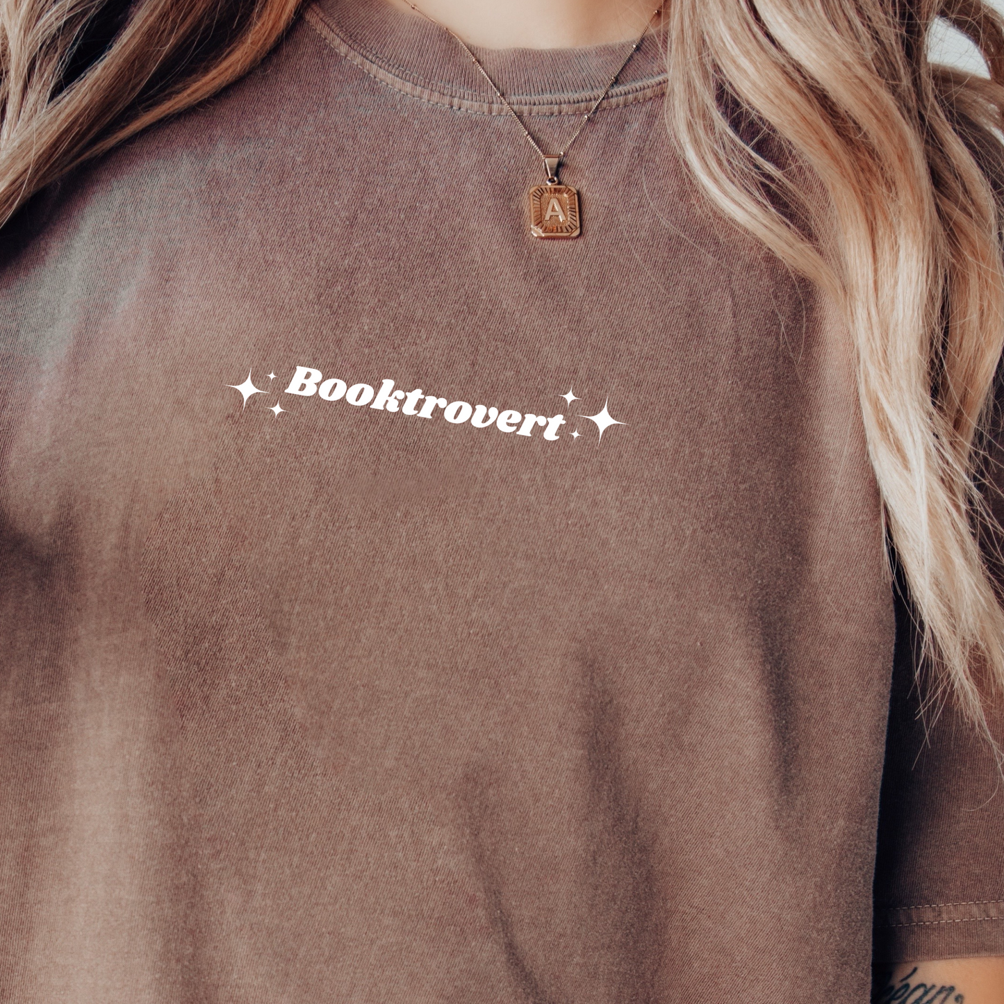 Booktrovert T-Shirt